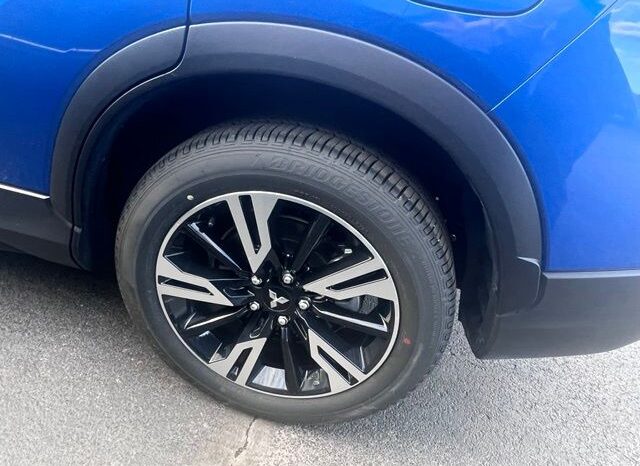 
 Mitsubishi Eclipse Cross full									