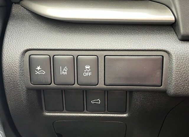 
 Mitsubishi Eclipse Cross full									