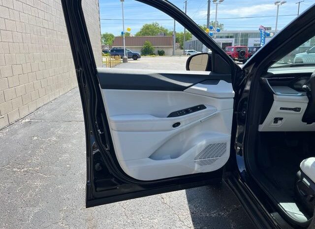 
 Jeep Cherokee full									