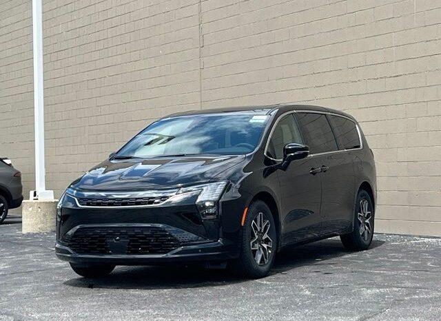 
 Chrysler Pacifica full									