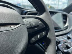 Chrysler Pacifica full