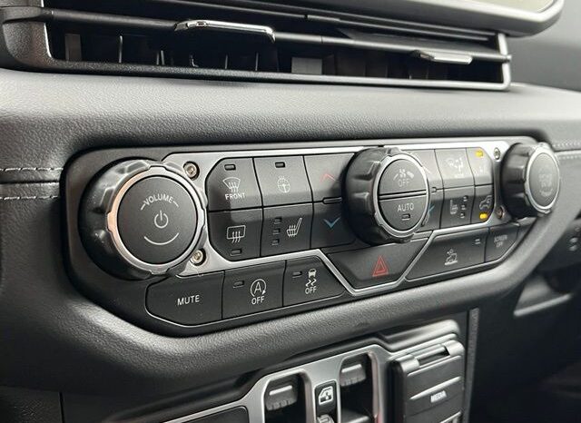 
 Jeep Wrangler full									