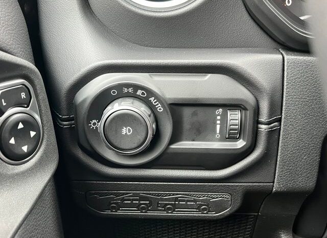 
 Jeep Wrangler full									