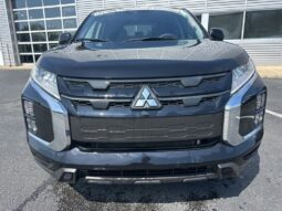 
 Mitsubishi Outlander Sport full									