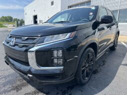 
 Mitsubishi Outlander Sport full									