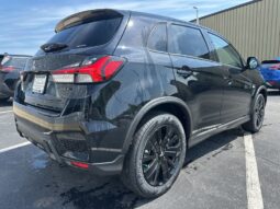 
 Mitsubishi Outlander Sport full									