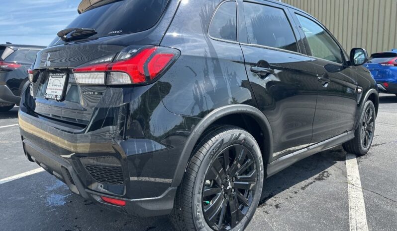 
 Mitsubishi Outlander Sport full									
