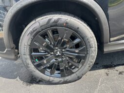 
 Mitsubishi Outlander Sport full									