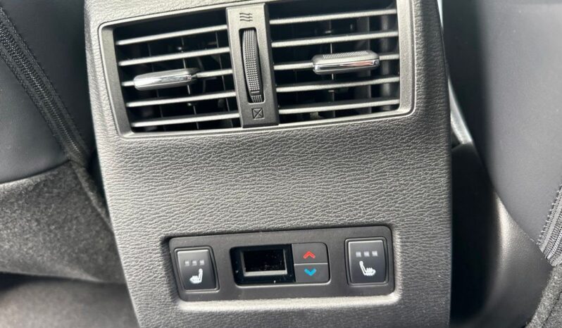 
 Mitsubishi Outlander full									