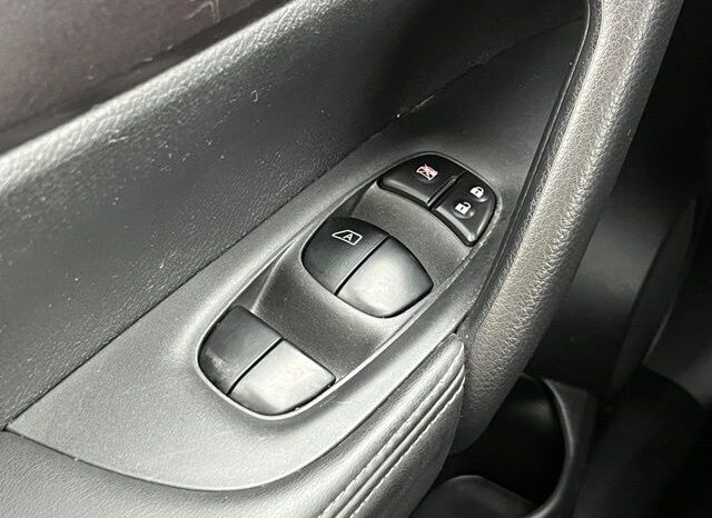 
 Nissan Rogue Sport full									