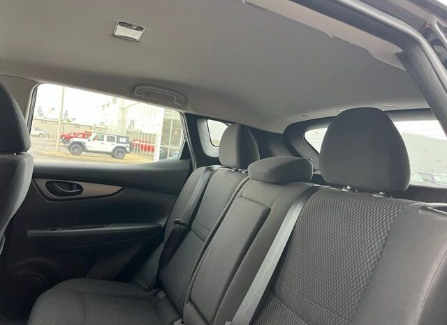 
 Nissan Rogue Sport full									