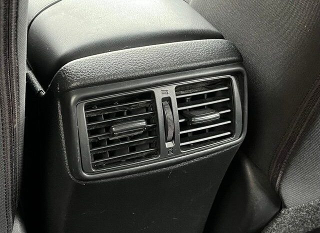 
 Nissan Rogue Sport full									
