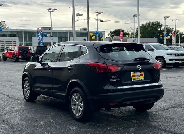 
 Nissan Rogue Sport full									