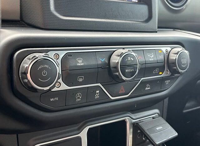 
 Jeep Wrangler full									