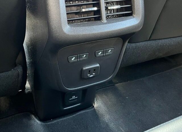 
 Chevrolet Equinox full									