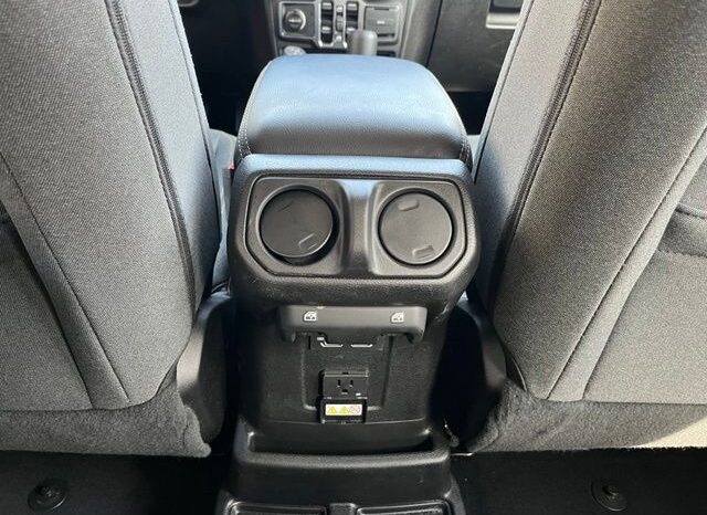 
 Jeep Wrangler full									