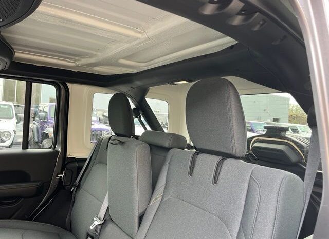 
 Jeep Wrangler full									