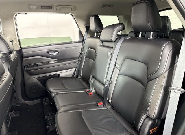 
 Nissan Pathfinder full									