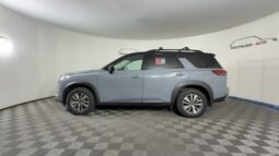 
 Nissan Pathfinder full									