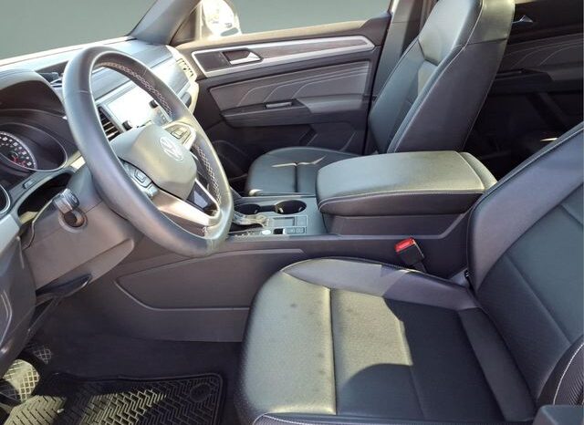 
 Volkswagen Atlas Cross Sport full									