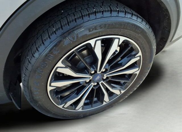 
 Ford Escape full									