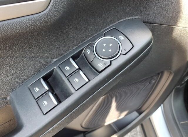
 Ford Escape full									