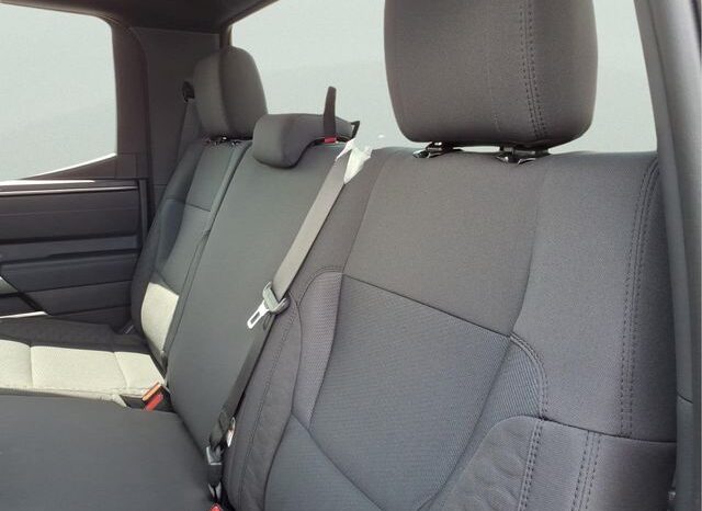 
 Toyota Tundra full									