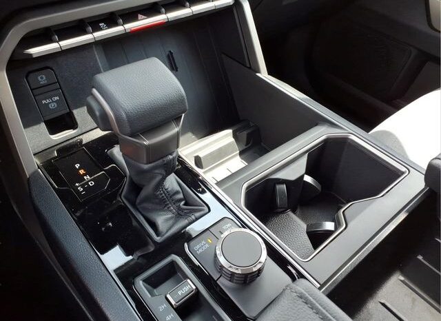 
 Toyota Tundra full									