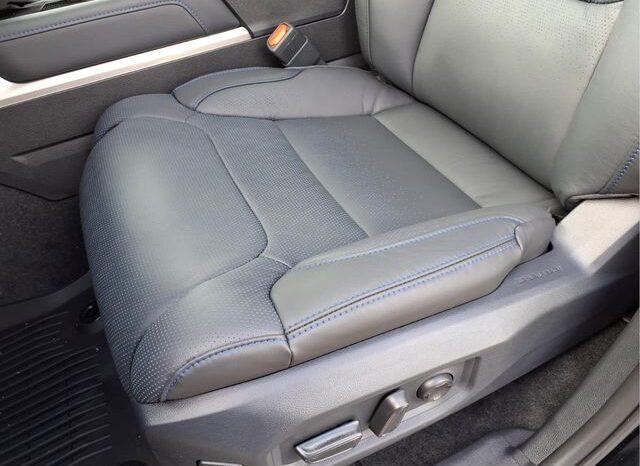 
 Toyota Tundra full									
