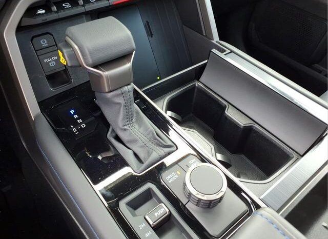 
 Toyota Tundra full									