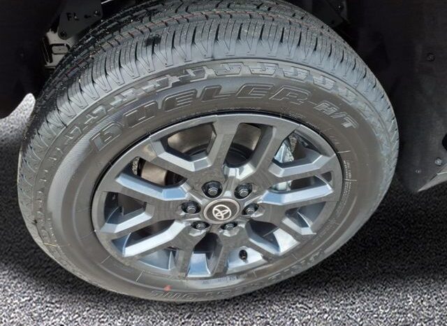 
 Toyota Tundra full									