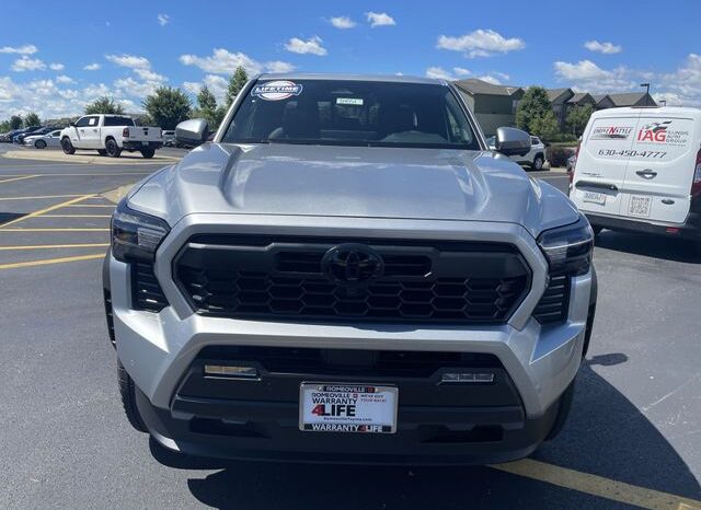 
 Toyota Tacoma Hybrid full									