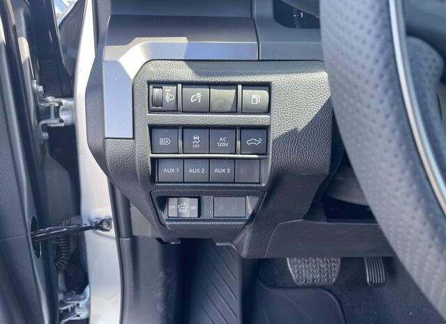 
 Toyota Tacoma Hybrid full									