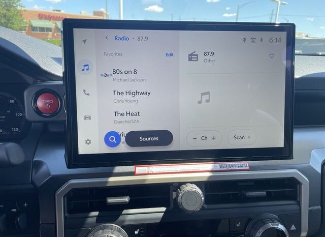 
 Toyota Tacoma Hybrid full									