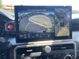 Toyota Tacoma Hybrid full