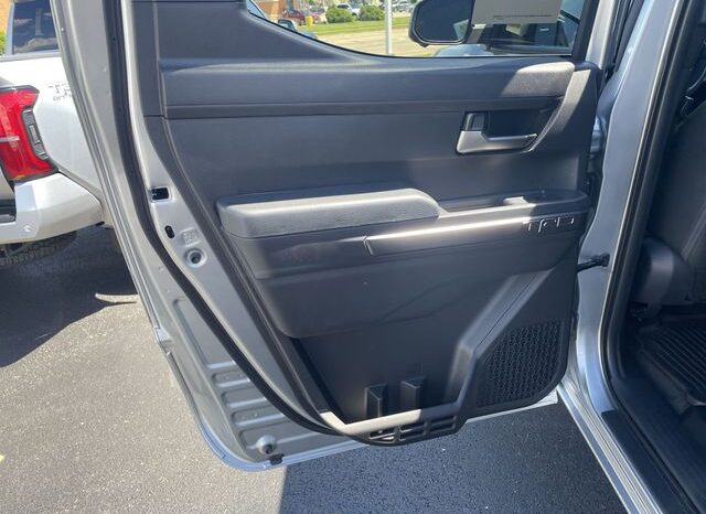 
 Toyota Tacoma Hybrid full									