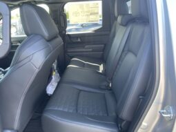 Toyota Tacoma Hybrid full