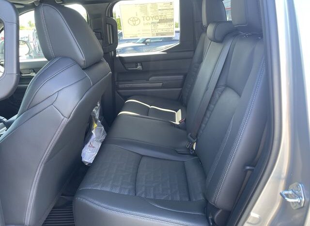 
 Toyota Tacoma Hybrid full									