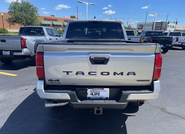 
 Toyota Tacoma Hybrid full									