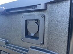 Toyota Tacoma Hybrid full