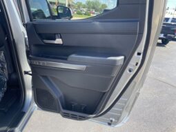 Toyota Tacoma Hybrid full