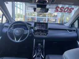 Toyota Corolla Cross full
