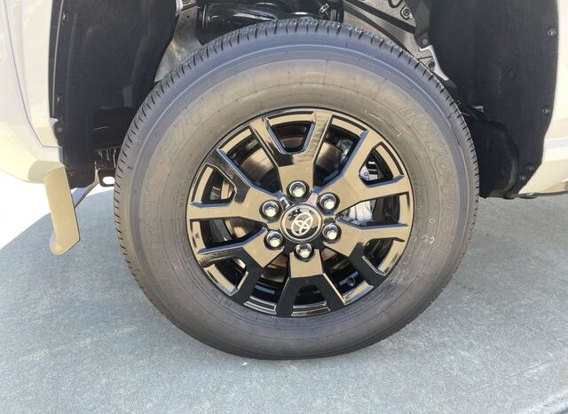 
 Toyota Tacoma full									