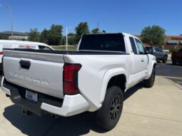 Toyota Tacoma full