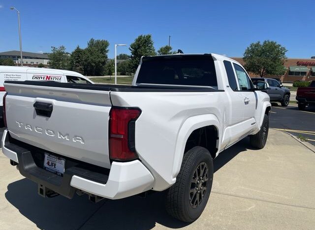 
 Toyota Tacoma full									