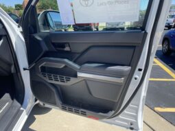Toyota Tacoma full