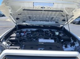 Toyota Tacoma full