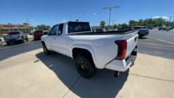 Toyota Tacoma full