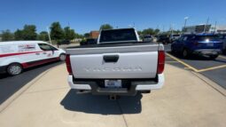 Toyota Tacoma full