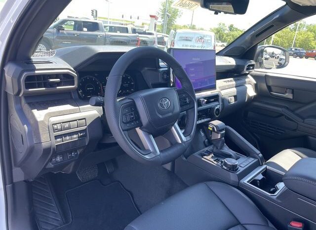 
 Toyota Tacoma full									